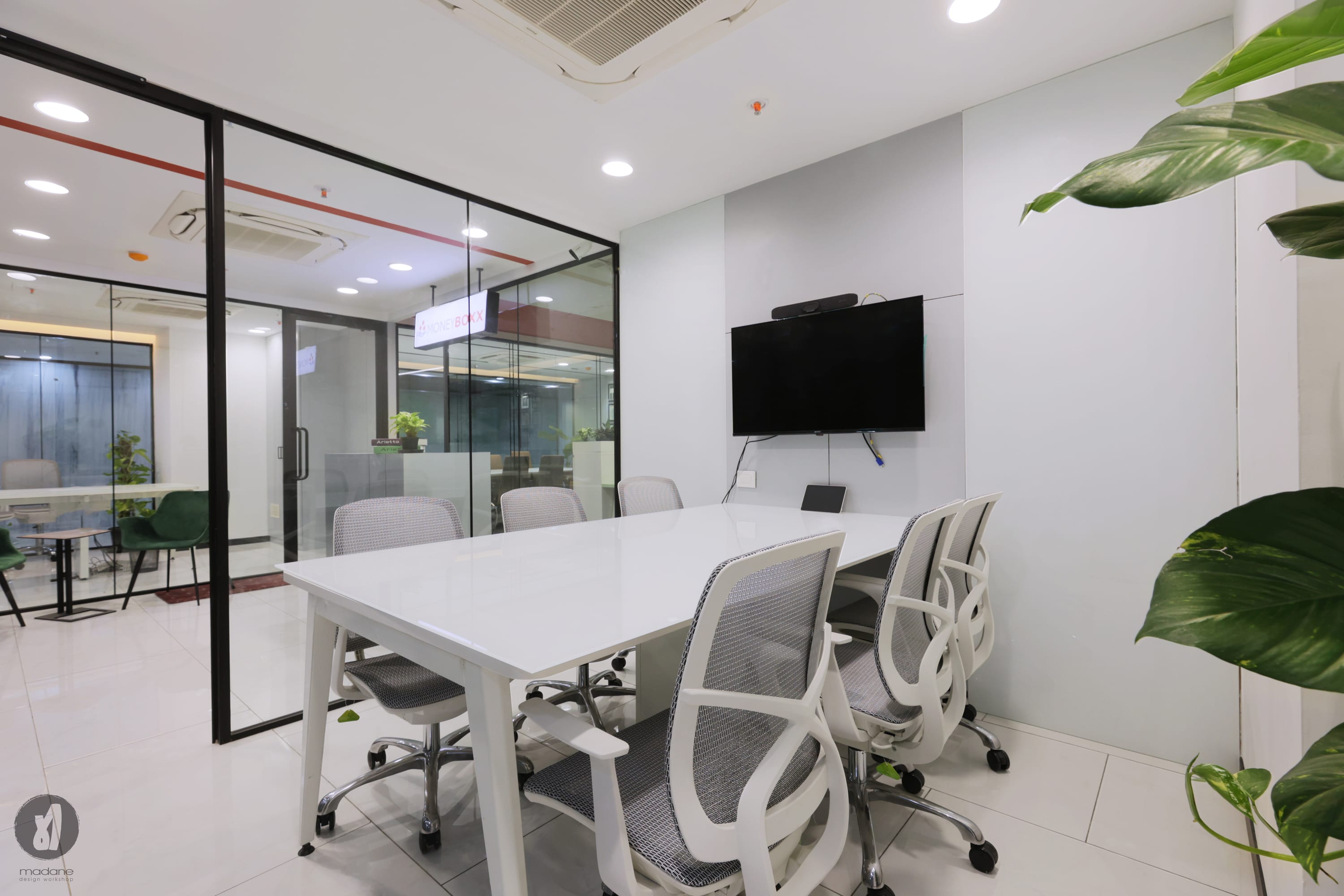 Moneyboxx Finance, commercial interior view 2.