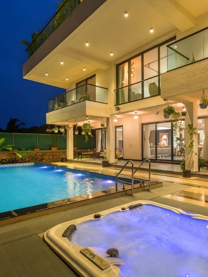 Rudra Villa architecture project by Madane Design Workshop.